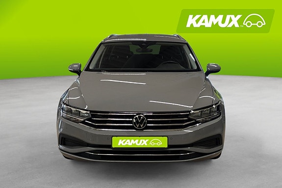Volkswagen Passat 6 of 17