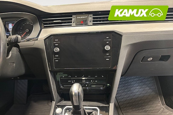 Volkswagen Passat 17 of 17