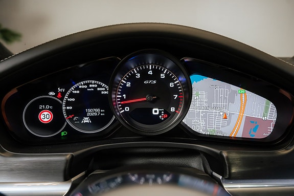 Porsche Panamera GTS 18 of 30