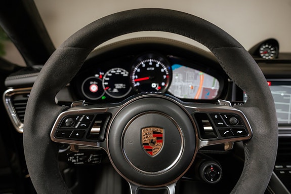 Porsche Panamera GTS 17 of 30