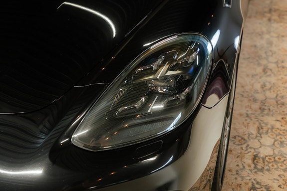 Porsche Panamera GTS 4 of 30