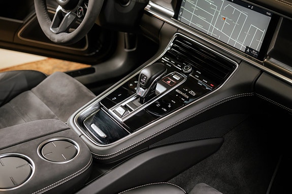 Porsche Panamera GTS 29 of 30