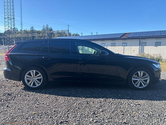 Volvo V60 4 of 23