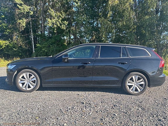 Volvo V60 8 of 23