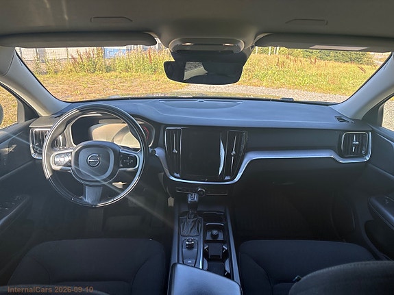 Volvo V60 13 of 23