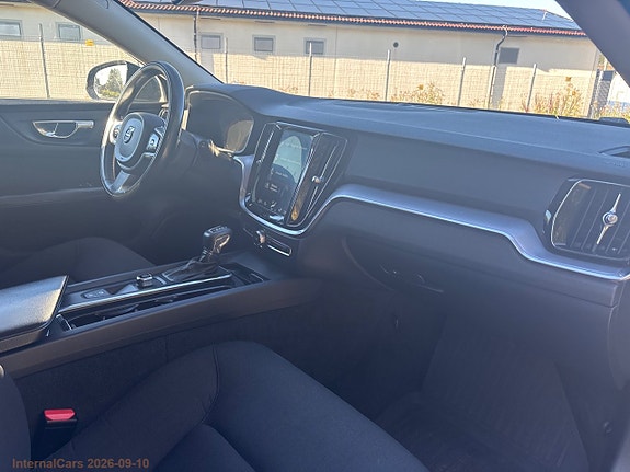 Volvo V60 15 of 23