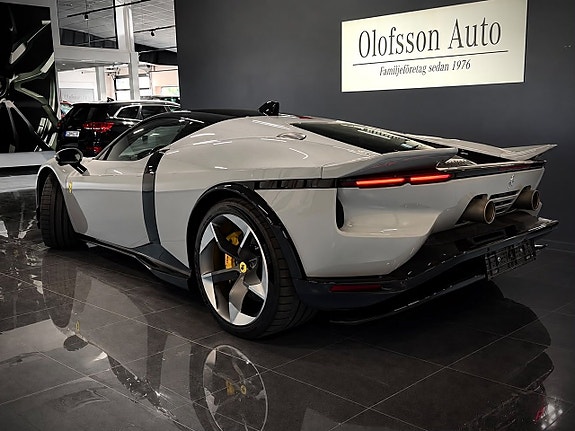 Ferrari Testarossa 2 of 9