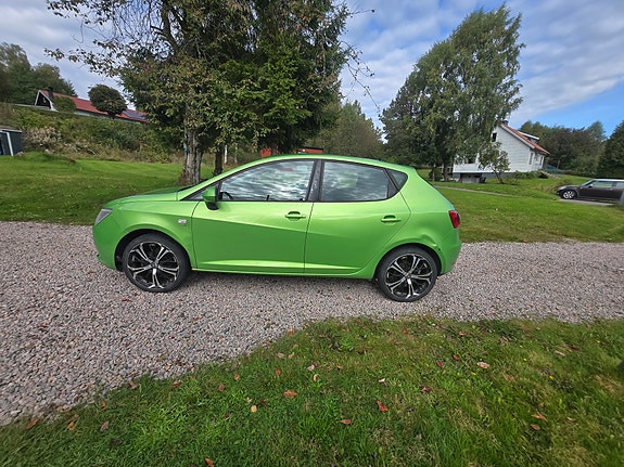 Seat Ibiza 2 of 5