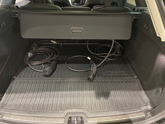 Volvo XC60 11 of 25