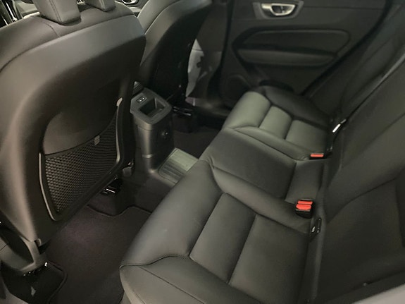 Volvo XC60 15 of 25