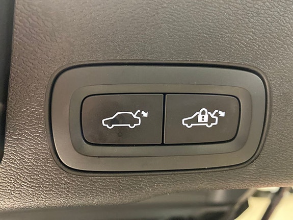 Volvo XC60 16 of 25