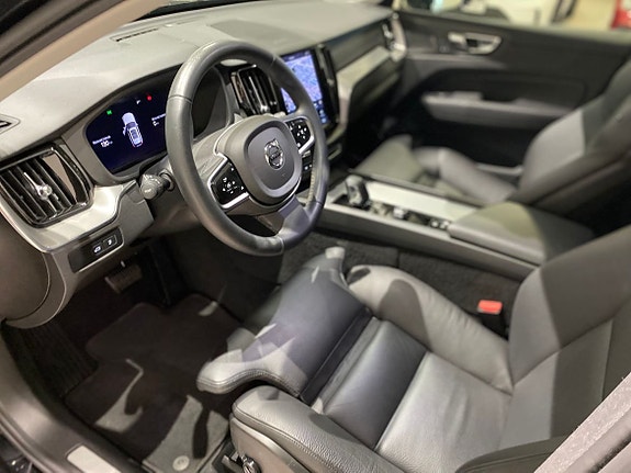 Volvo XC60 19 of 25