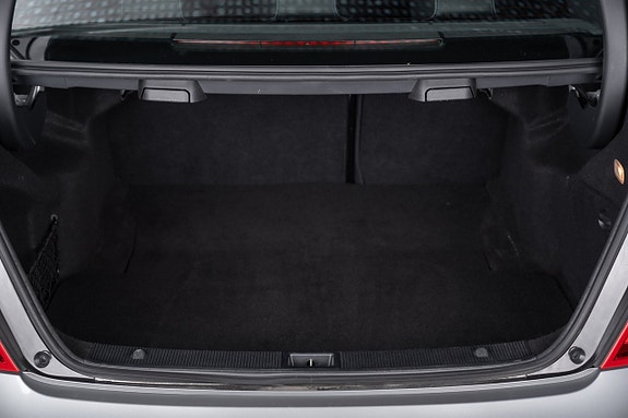 Mercedes-Benz C200 15 of 16