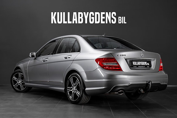 Mercedes-Benz C200 3 of 16