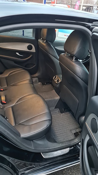 Mercedes-Benz E220 d 6 of 7
