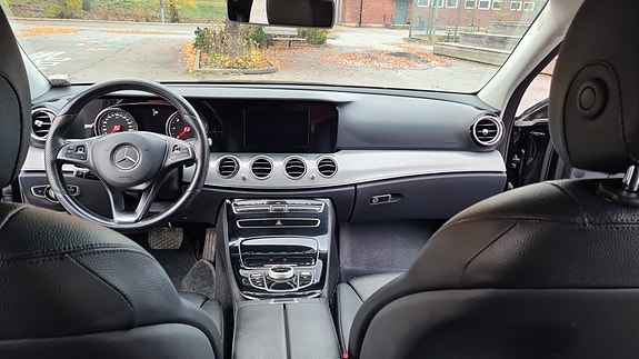 Mercedes-Benz E220 d 5 of 7