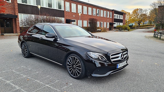 Mercedes-Benz E220 d 4 of 7