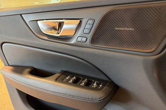 Volvo V60 19 of 19