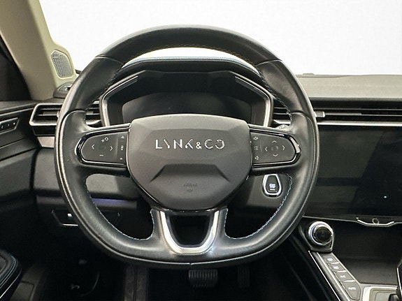 Lynk & Co 01 14 of 30