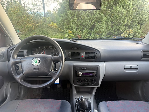 Skoda Octavia 5 of 28