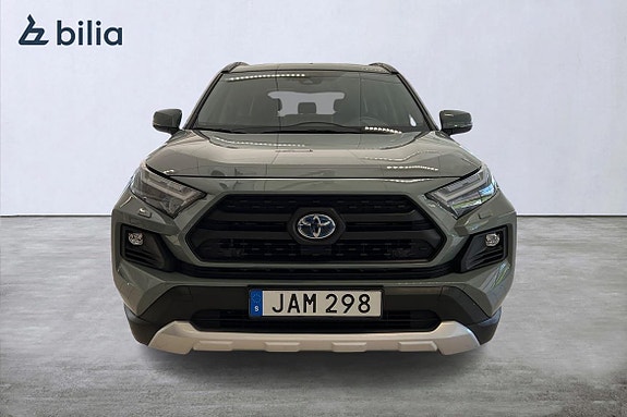Toyota RAV4 6 of 24