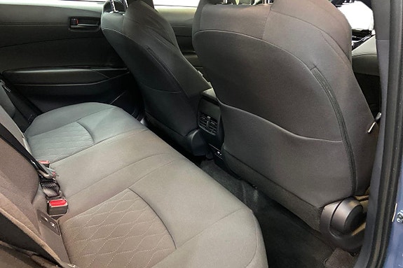 Toyota Corolla Cross 9 of 21