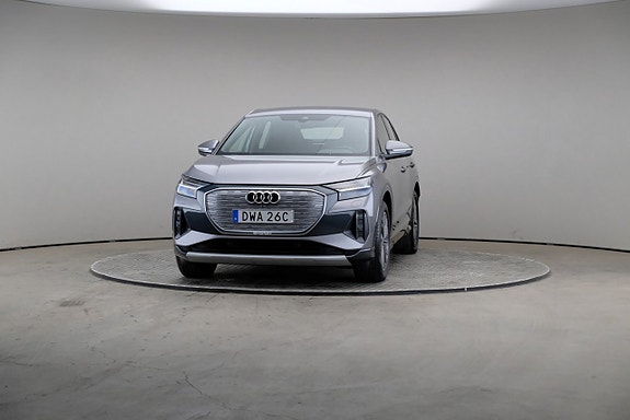 Audi Q4 e-tron 3 of 24