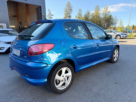 Peugeot 206 2 of 14