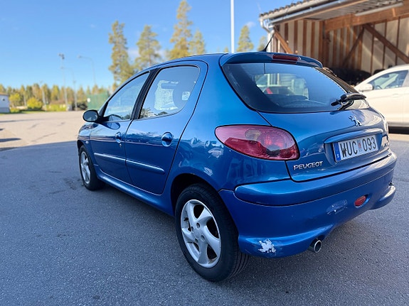 Peugeot 206 8 of 14