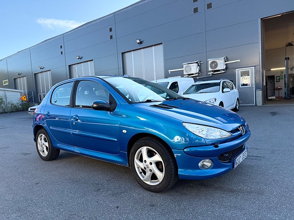 Peugeot 206 4 of 14