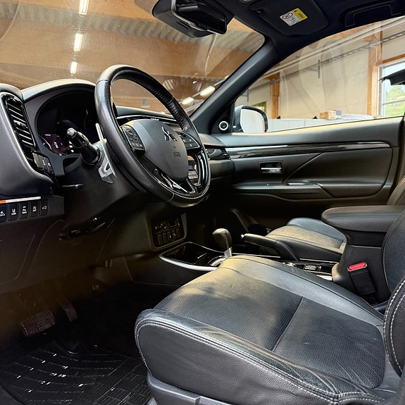 Mitsubishi Outlander 8 of 11