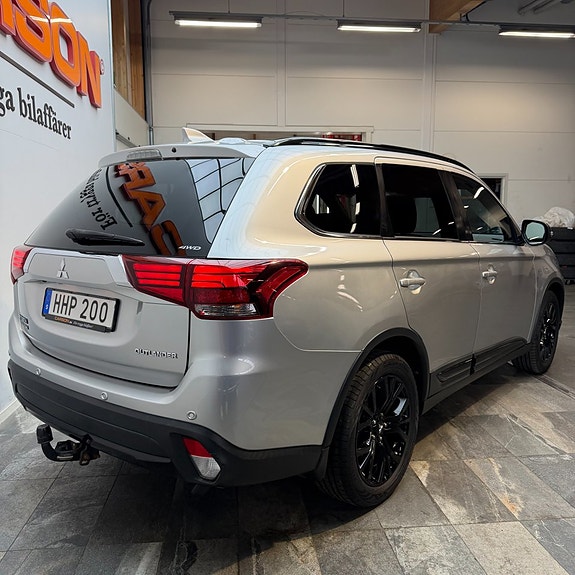 Mitsubishi Outlander 4 of 11