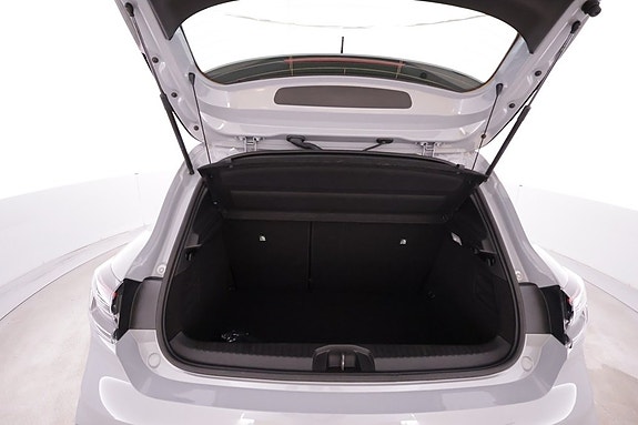 Renault Clio 12 of 16