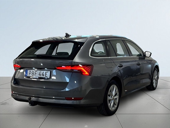 Skoda Octavia 6 of 21