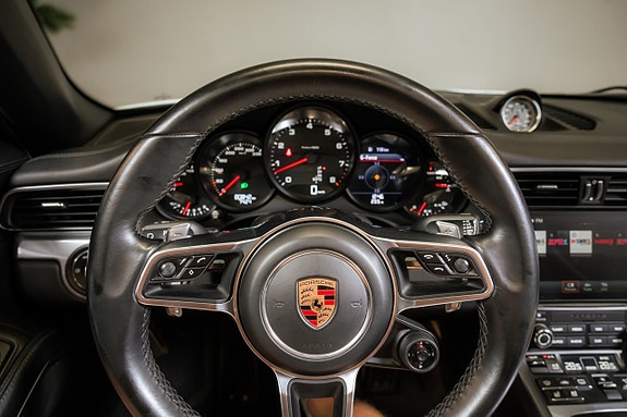 Porsche 911 19 of 30