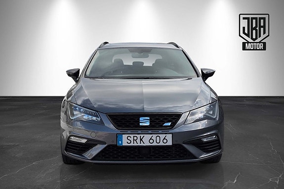 Seat Leon 2 of 19