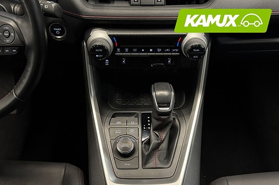 Toyota RAV4 Plug-in Hybrid 10 of 25