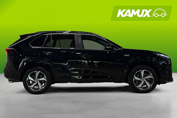 Toyota RAV4 Plug-in Hybrid 2 of 25