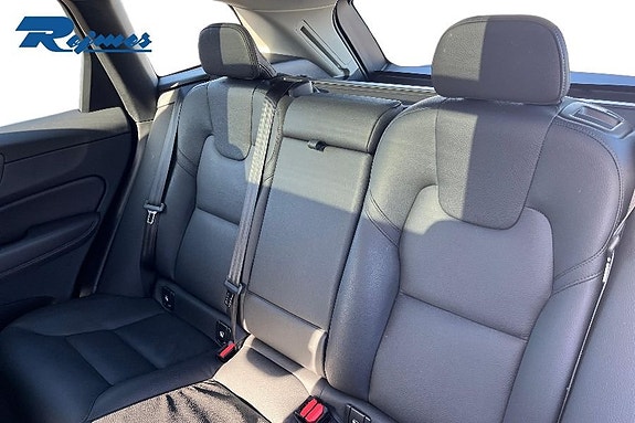Volvo XC60 20 of 27
