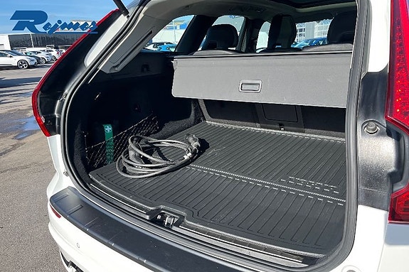 Volvo XC60 22 of 27