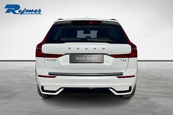 Volvo XC60 4 of 27
