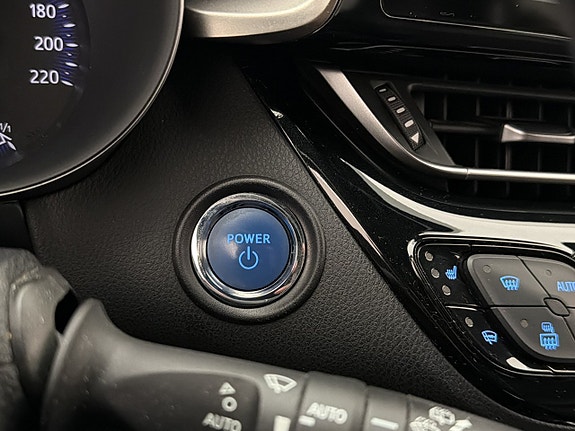 Toyota C-HR 29 of 30