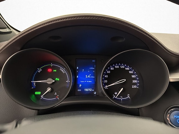 Toyota C-HR 18 of 30