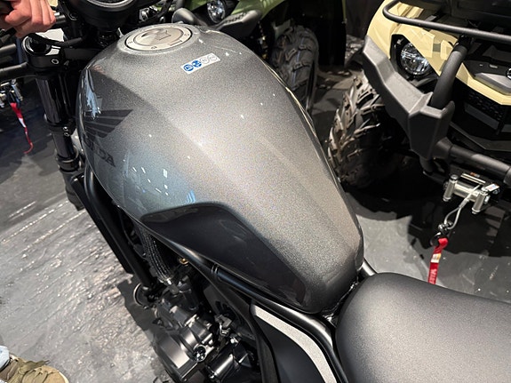 Honda CMX1100 D Rebel DCT  219mil 4 of 6