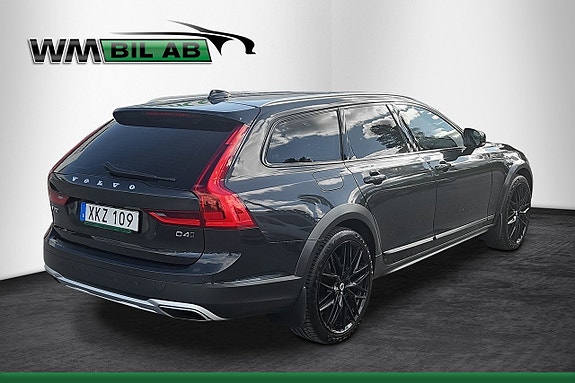 Volvo V90 Cross Country 3 of 4