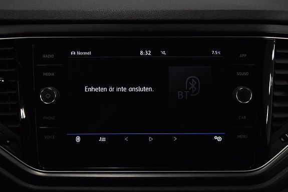 Volkswagen T-Roc 15 of 18