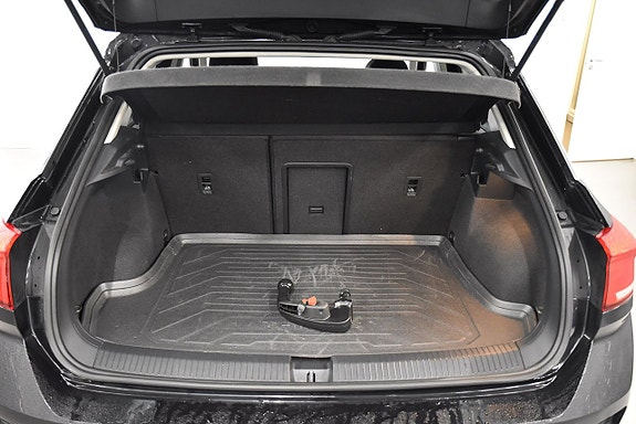 Volkswagen T-Roc 18 of 18