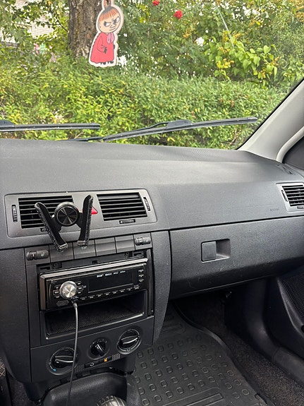 Skoda Fabia 9 of 15