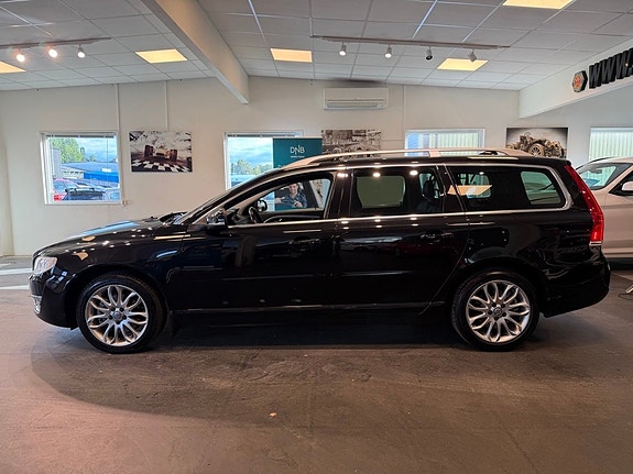 Volvo V70 26 of 30