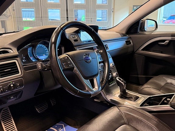 Volvo V70 7 of 30